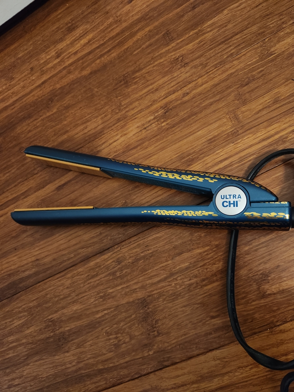 CHI Ultra Ceramic Styling Hair Straightener Flat Iron in Blue and Gold
